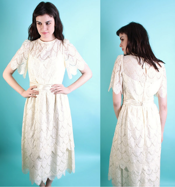 NoraFinds - Vintage: (Wedding) Dresses