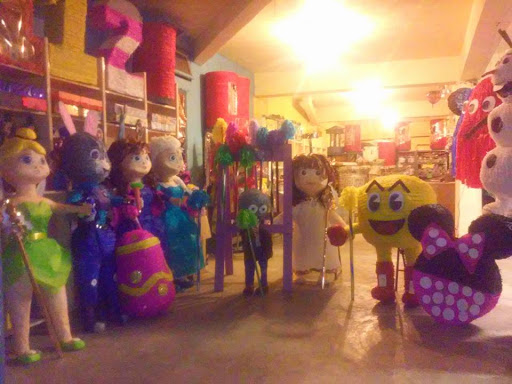 Eventos Artij Piñateria, Av Canon Jhonson 7750, Independencia, 22055 Tijuana, B.C., México, Tienda de manualidades y bellas artes | BC