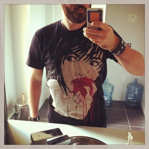 instagram, tshirt, emo tshirt, goth tshirt, geek tshirt, horror tshirt, akumu ink, horror con, comiccon,