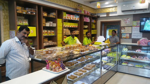 Swiss Castle Bakers, Narayanguda, Narayanguda Road, YMCA Circle, Opposite Narayanguda Police Station, Hyderabad, Telangana 500029, India, Patisserie, state TS