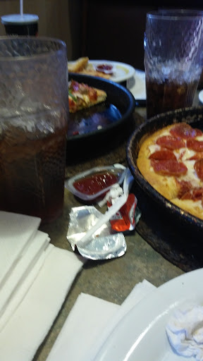 Pizza Restaurant «Pizza Hut», reviews and photos, 2205 Missouri Ave, Las Cruces, NM 88001, USA
