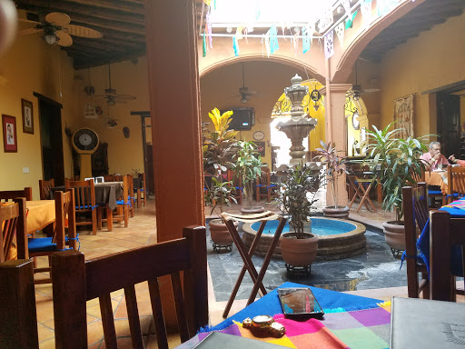 El Mesón de Don Evaristo, Franciasco I. Madero 107, Zona Centro, 27980 Parras de la Fuente, Coah., México, Restaurante | COAH
