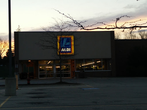 Supermarket «ALDI», reviews and photos, 5525 IL-53, Lisle, IL 60532, USA