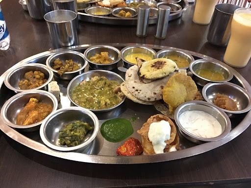 Rajdhani, Untwadi Rd, Lavate Nager, Parijat Nagar, Nashik, Maharashtra 422005, India, Vegan_Restaurant, state MH