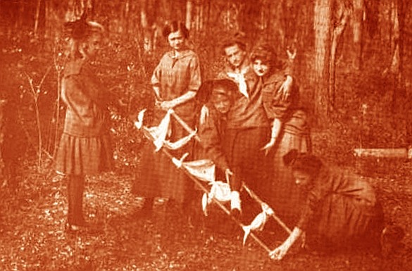 Girl Scouts Stretcher - Images from the collection of Dr. Naomi Yavneh - Girl Scout Handbook 1916:  DaisyLow.com Website designed in Memory of Eileen Alma Klos (1929-1974)