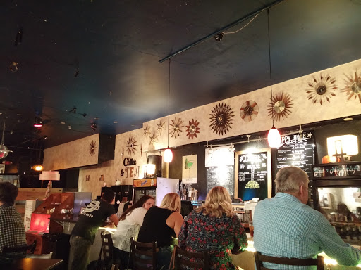 Restaurant «Artful Dodger», reviews and photos, 47 Court Square, Harrisonburg, VA 22801, USA