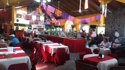 La Casa de Piedra, Av. Puerta Paraiso Norte 1, Puerta Paraiso, 28010 Colima, Col., México, Restaurante bufé | COL