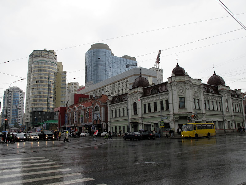 Прекрасный город Ё