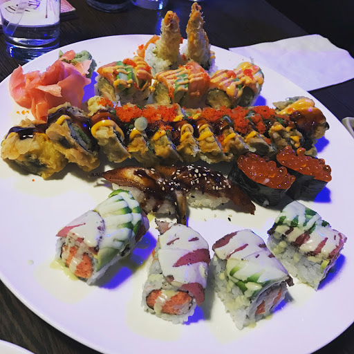 Sushi Restaurant «Hajime», reviews and photos, 10950 Club W Pkwy NE #220, Blaine, MN 55449, USA
