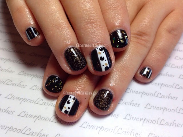 liverpoollashes liverpool lashes black white gold nails nail art pro beauty blogger gorgeous nails elegant