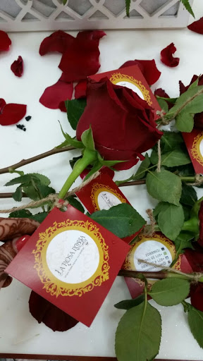 La Rosa Rossa Flowers, Dubai - United Arab Emirates, Florist, state Dubai