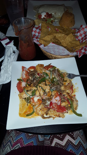 Mexican Restaurant «La Cocina de Mama», reviews and photos, 535 Main St, Shelbyville, KY 40065, USA