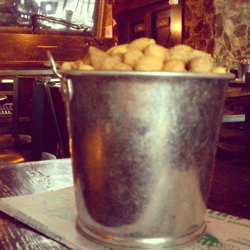 Free peanuts at Durty Nelly's Pub, San Antonio