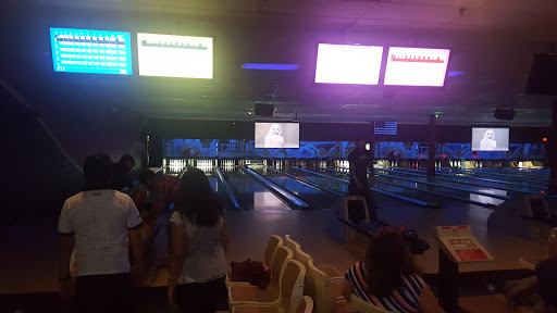 Bowling Alley «AMF Centereach Lanes», reviews and photos, 40 Horseblock Rd, Centereach, NY 11720, USA