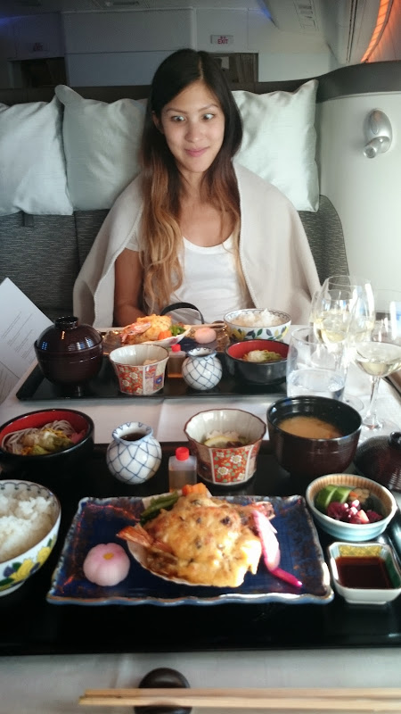 DSC 2942 - REVIEW - Cathay Pacific : First Class - Hong Kong to Tokyo (B747)