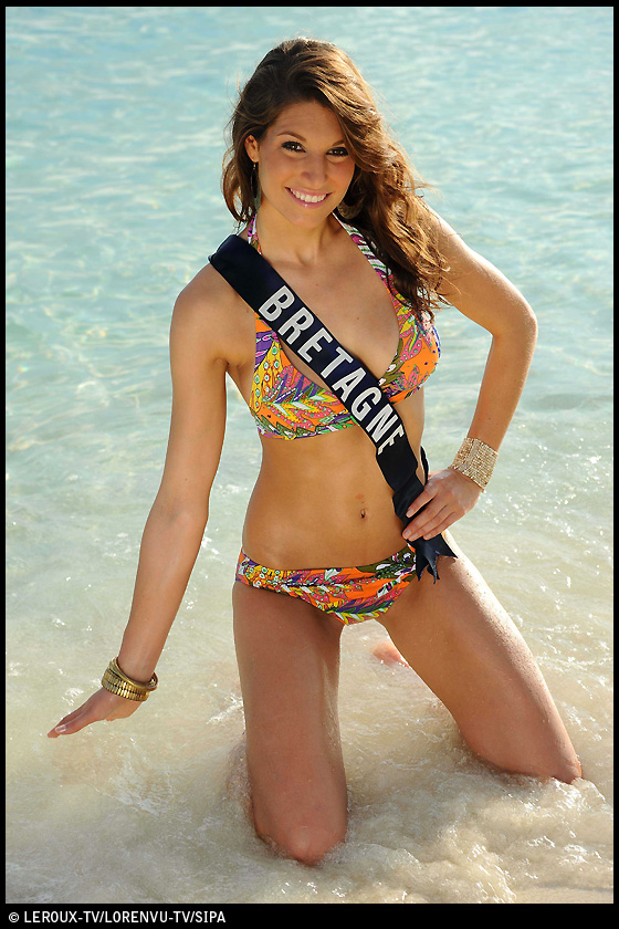 Beauty And Secret Miss France 2011 Contestants In Bikini Photoshoot