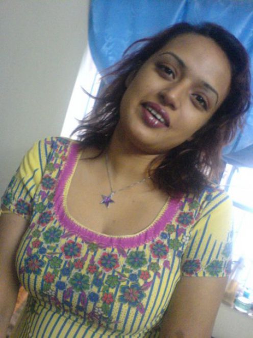 Sreeya Ramesh latest saree photos