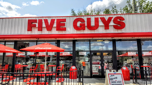 Fast Food Restaurant «Five Guys», reviews and photos, 4226 Shelbyville Rd, Louisville, KY 40207, USA