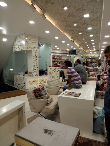 Arun Vastra Bhandar Private Limited, Shop No.4158, Nai Sarak Marg, Jogiwara, Chandni Chowk, New Delhi, Delhi 110006, India, Ladies_Clothes_Shop, state UP