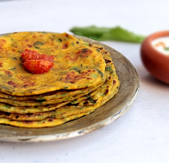 Recipes | Spinach & Radish Thepla - Wholewheat Indian Flat Breads, Perfect for Snack & Travel Food