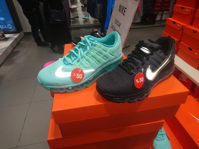 Photos of StarCity Outlet