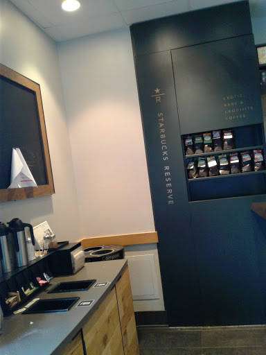 Coffee Shop «Starbucks», reviews and photos, 46 S Central Ave, Hartsdale, NY 10530, USA