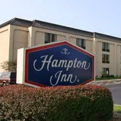 Hampton Inn Chicago Elgin / I-90 logo