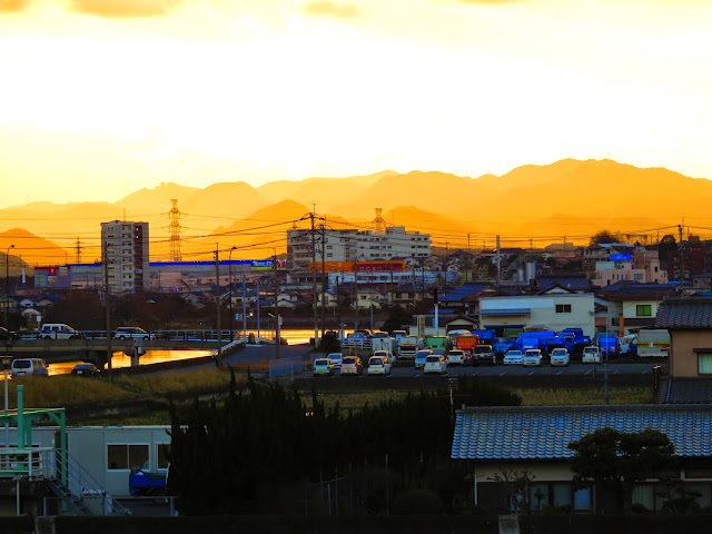 吉田太陽の丘公園から夕方の風景-3
