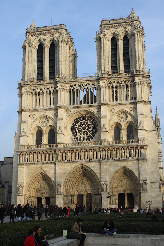 Notre-Dame Courtyard
