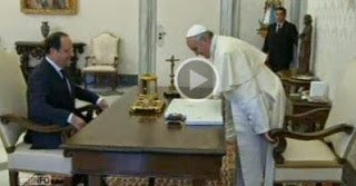 Hollande rencontrera le pape mercredi au Vatican 23801710
