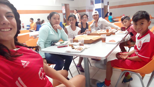 9 Minutos Pizza, Refugio Barragán de Toscano 11B, Cd Guzmán Centro, 49000 Cd Guzman, Jal., México, Restaurante de comida toscana | JAL