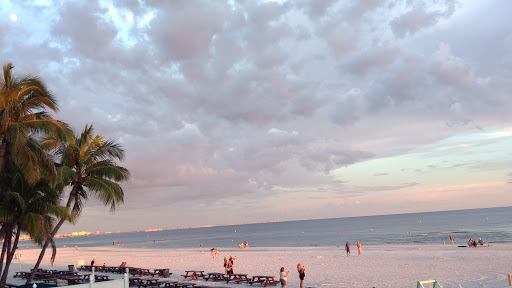 Seafood Restaurant «Gulfshore Grill and The Cottage Beach Bar», reviews and photos, 1250 Estero Blvd, Fort Myers Beach, FL 33931, USA