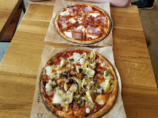 Pizza Restaurant «Blaze Pizza», reviews and photos, 7122 W Cermak Rd, Berwyn, IL 60402, USA