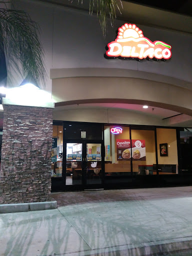 Taco Restaurant «Del Taco», reviews and photos, 6126 E Washington Blvd, Commerce, CA 90040, USA