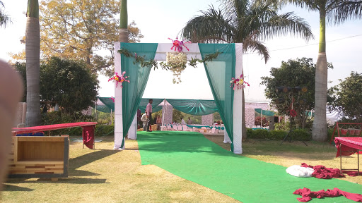 Four Seasons Lawn, VIP Road, Behind Sufiya Masjid, Kohefiza, Bhopal, Madhya Pradesh 462030, India, Events_Venue, state MP