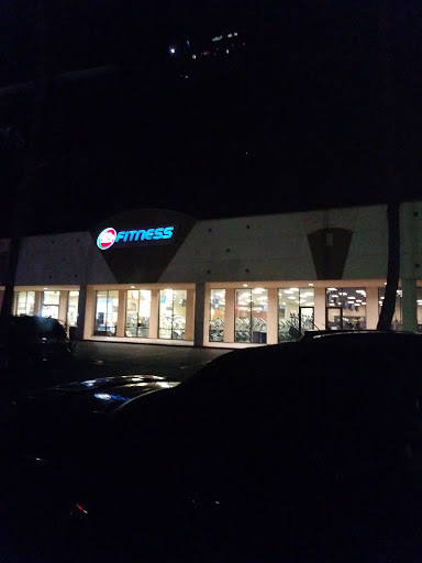 Health Club «24 Hour Fitness», reviews and photos, 5858 Warner Ave, Huntington Beach, CA 92649, USA