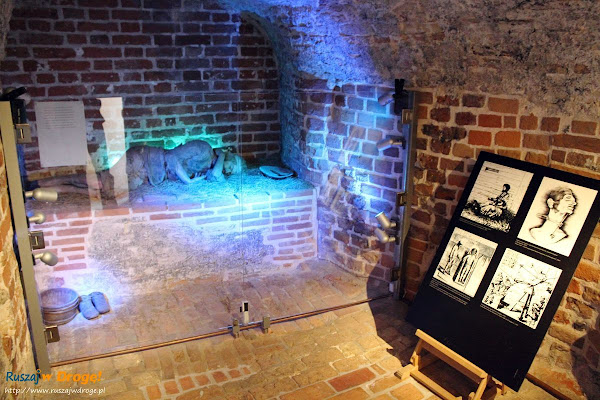 Wystawa broni i narzędzi tortur w gdańskiej katowni
