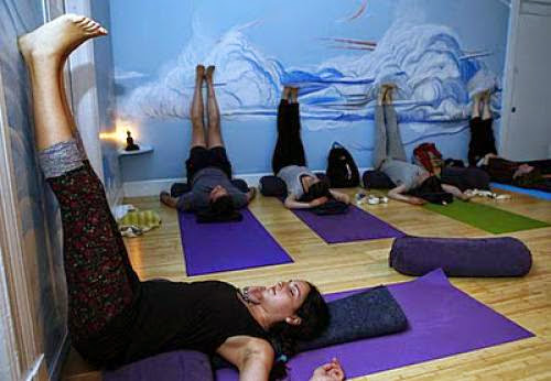 Foreigners Flock To World Yoga Capital