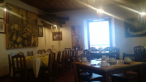 Restaurante Continental, Daniel Sarmiento Rojas 78, Los Alcanfores, 29246 San Cristóbal de las Casas, Chis., México, Restaurante de comida continental | CHIS