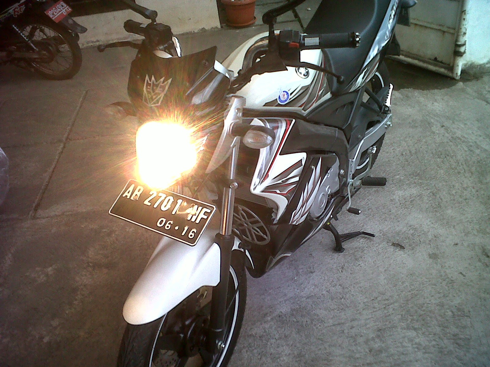 Modifikasi Vixion 2011 Jadi R15 Terlengkap Sound Modif