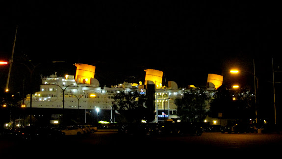 Queen Mary at night