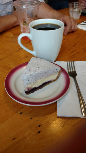 Pie Shop «First Slice Pie Cafe», reviews and photos, 5357 N Ashland Ave, Chicago, IL 60640, USA
