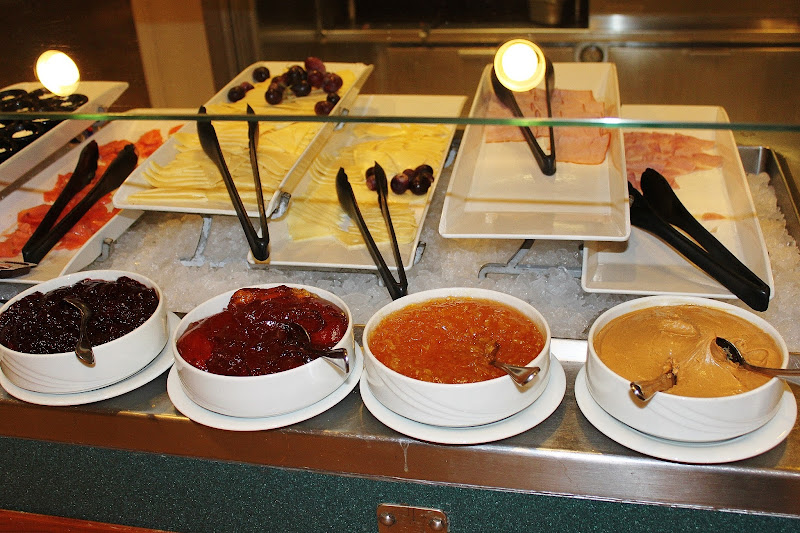 Круиз для лентяев и одиночек: Norwegian Spirit из Барселоны на Канары в январе 2013