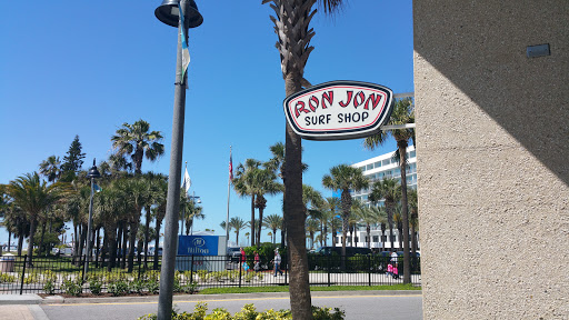 Clothing Store «Ron Jon Surf Shop», reviews and photos, 377 Mandalay Ave, Clearwater Beach, FL 33767, USA