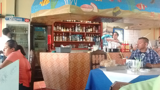 Restaurante La Purisima, Av. Pedro Parra Centeno 59, Patria, 45640 Tlajomulco de Zúñiga, Jal., México, Restaurante de comida para llevar | JAL