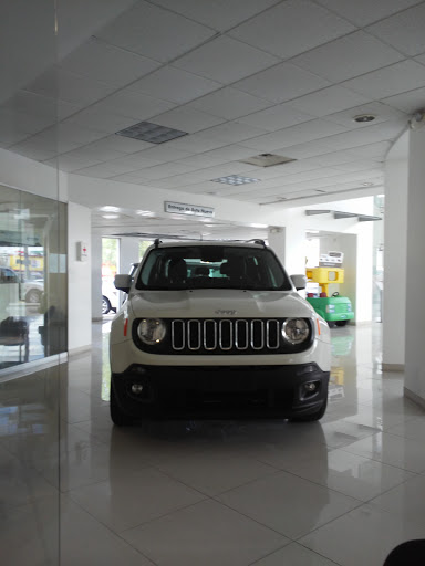 Refran Laredo Autos, S De RL De CV, Av. Reforma 445, Fracc. Las Alamedas, 88275 Nuevo Laredo, Tamps., México, Concesionario Jeep | TAMPS