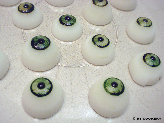 Gelatin Eyeballs