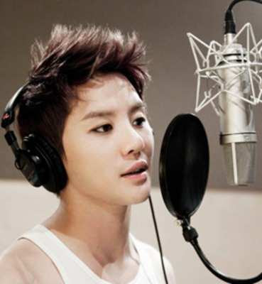 Junsu-XIA-Uncommitted-Lyrics.jpg Junsu XIA Uncommitted Lyrics