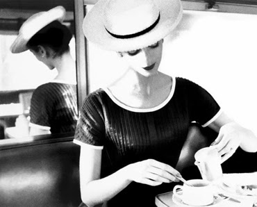 Carmen having tea - Lillian Bassman