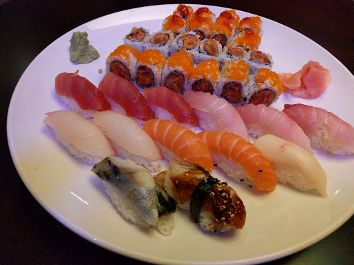 Sushi Restaurant «Para Sushi & Ramen», reviews and photos, 2445 75th St, Darien, IL 60561, USA